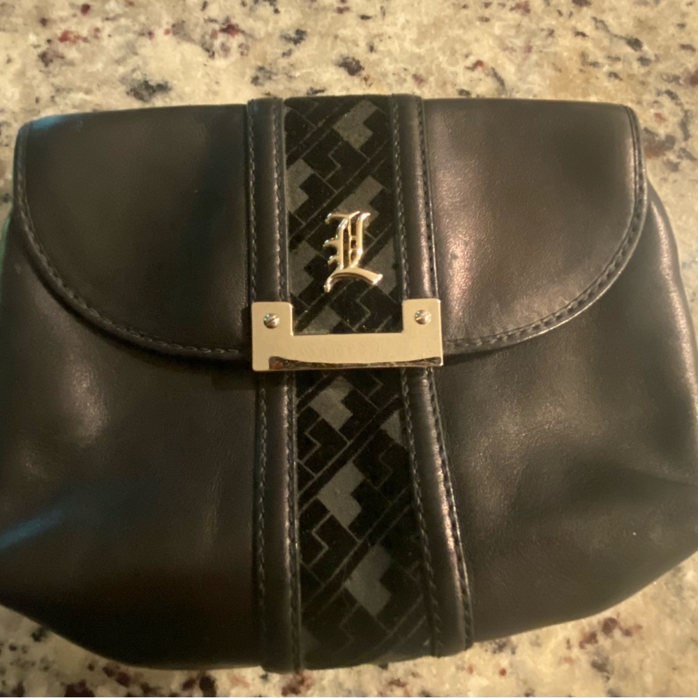 L.A.M.B. by Gwen Stefani Black Leather Clutch Gold Tone Closure Rare Classic